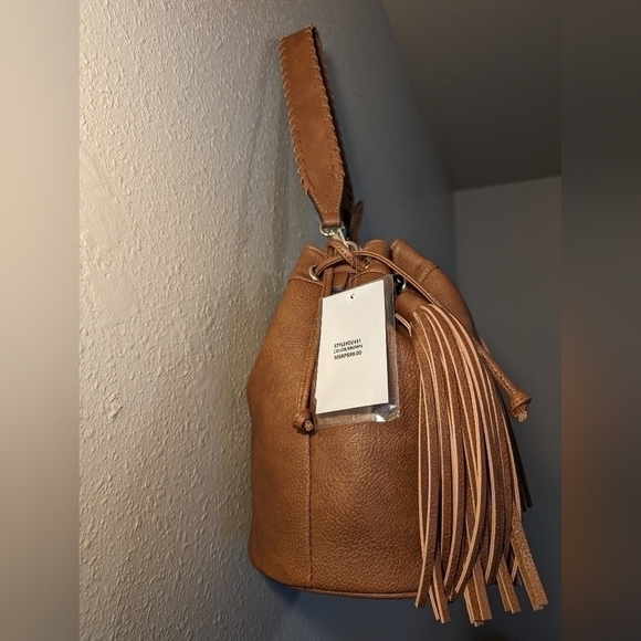 NWT Darcy Marks London Bucket Bag with fringe and braided handle Brown - Picture 6 of 12